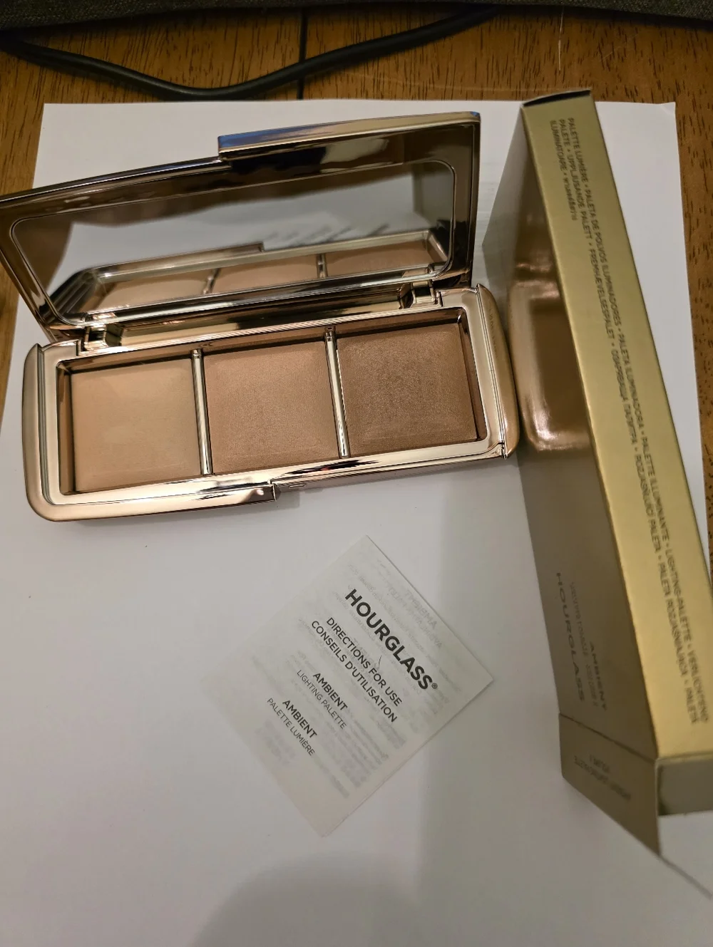 HOURGLASS AMBIENT LIGHTING PALETTE VOL. II - Picture 3 of 7